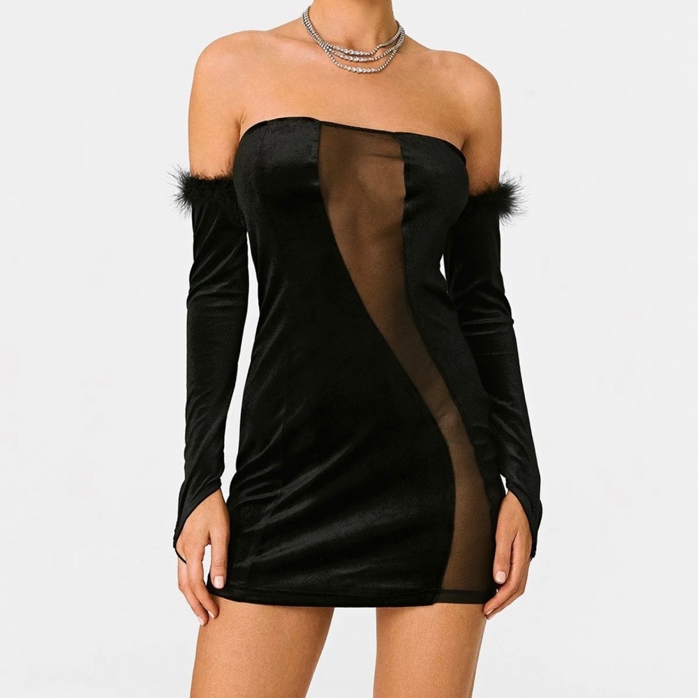 Solado velvet off shoulder mesh mini dress with over sleeve